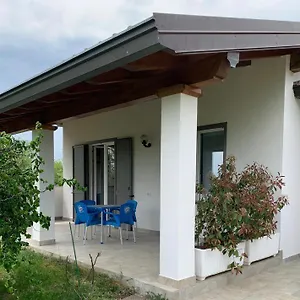 Al Capriano Lampone Casa vacanze Cantello